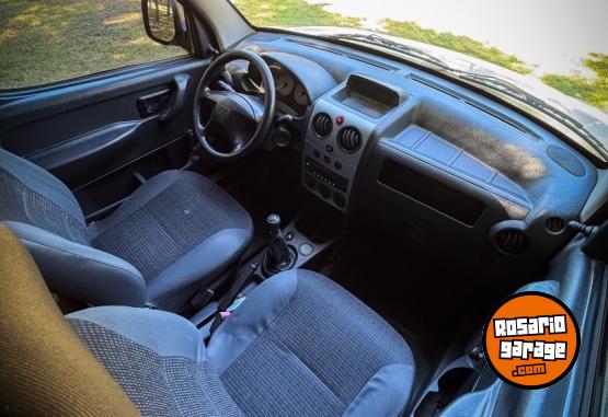 Utilitarios - Peugeot Partner HDI Berlingo 1.6 2011 Diesel 144000Km - En Venta