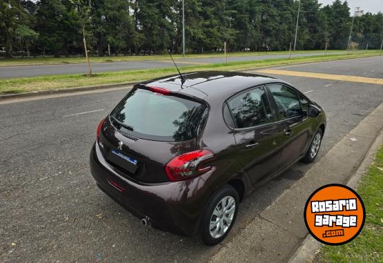 Autos - Peugeot 208 2017 Nafta 100Km - En Venta