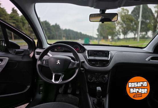 Autos - Peugeot 208 2017 Nafta 100Km - En Venta