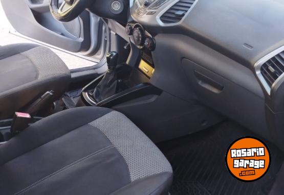 Camionetas - Ford Titanium 2013 GNC 187000Km - En Venta