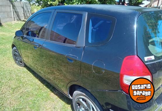 Autos - Honda Fit 2005 Nafta 210000Km - En Venta