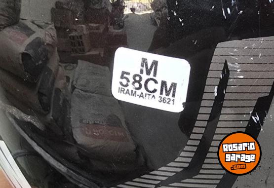 Accesorios para Motos - VENDO CASCO NEGRO  MARCA HAWK MEDIANO - En Venta