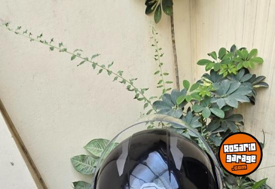 Accesorios para Motos - VENDO CASCO NEGRO  MARCA HAWK MEDIANO - En Venta