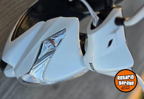 Motos - Honda Elite 2016 Nafta 20713Km - En Venta