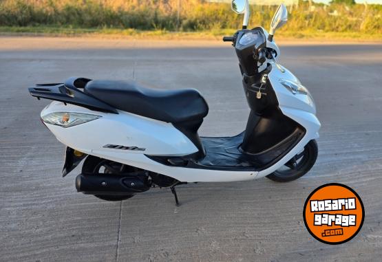 Motos - Honda Elite 2016 Nafta 20713Km - En Venta