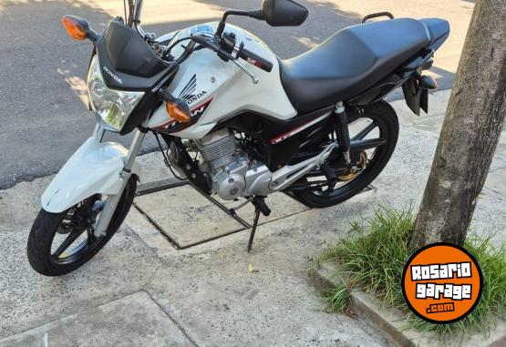 Motos - Honda Cg New Titan 150cc 2021 Nafta 61000Km - En Venta