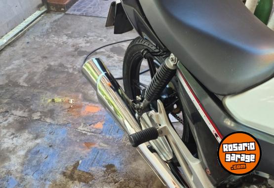 Motos - Honda Cg New Titan 150cc 2021 Nafta 61000Km - En Venta