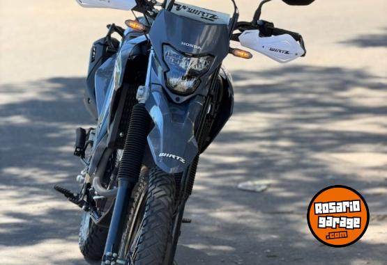 Motos - Honda Tornado 300 L 2024 Nafta 9300Km - En Venta