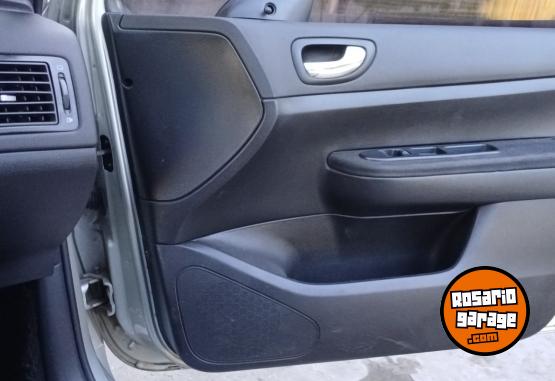 Autos - Peugeot 307 2009 Nafta 157000Km - En Venta