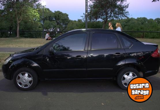 Autos - Ford Fiesta MaX 2006 GNC 355000Km - En Venta