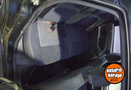 Autos - Ford Fiesta MaX 2006 GNC 355000Km - En Venta