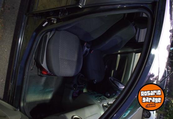 Autos - Ford Fiesta MaX 2006 GNC 355000Km - En Venta