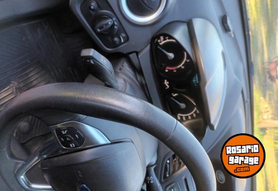 Autos - Ford FIESTA POWER SHIF 2019 Nafta 77100Km - En Venta