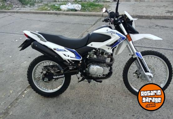 Motos - Motomel Skua 250 2020 Nafta 6500Km - En Venta