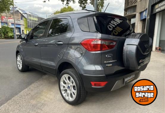 Autos - Ford Ecosport Titanium 2022 Nafta 60000Km - En Venta