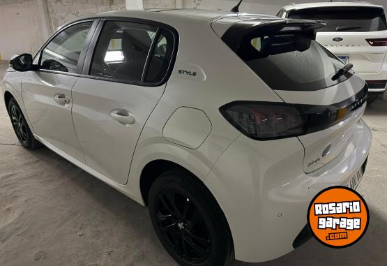 Autos - Peugeot 208 Style Tiptronic 2022 Nafta 22000Km - En Venta