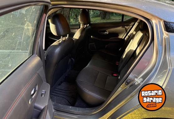 Autos - Nissan Sentra SR cvt 2024 Nafta 17000Km - En Venta