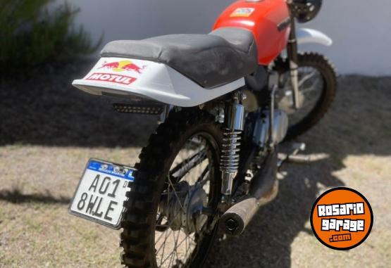 Motos - Suzuki AX 100 2016 Nafta 123Km - En Venta