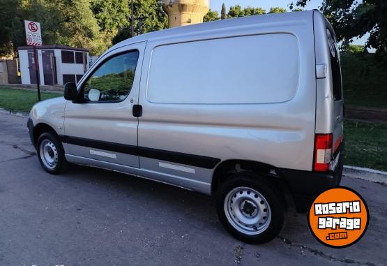 Utilitarios - Peugeot FURGON PUERTA LATERAL 2011 Nafta 173250Km - En Venta