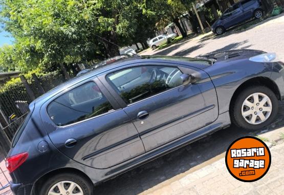 Autos - Peugeot 207 2014 Nafta 101000Km - En Venta