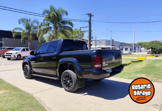 Camionetas - Volkswagen Amarok V6 Comfortline DC 2023 Diesel 46300Km - En Venta