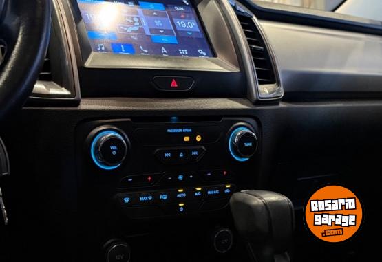 Camionetas - Ford Ranger XLT 4x4 at 2021 Diesel 200000Km - En Venta