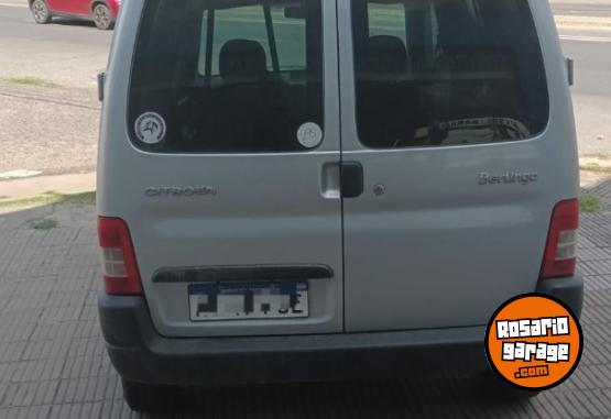 Utilitarios - Citroen BERLINGO FURGON HDI 2018 Diesel 190000Km - En Venta