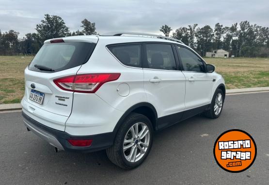 Autos - Ford KUGA TITANIUM 2016 Nafta 145000Km - En Venta