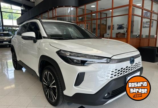 Autos - Toyota COROLLA CROSS SEG 2024 Electrico / Hibrido 25000Km - En Venta