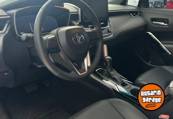 Autos - Toyota COROLLA CROSS SEG 2024 Electrico / Hibrido 25000Km - En Venta