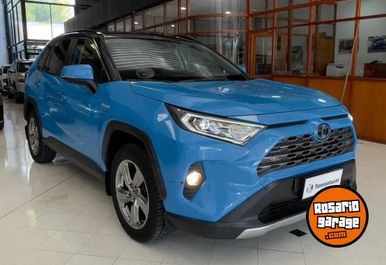 Camionetas - Toyota RAV LIMITED 2018 Electrico / Hibrido 85000Km - En Venta