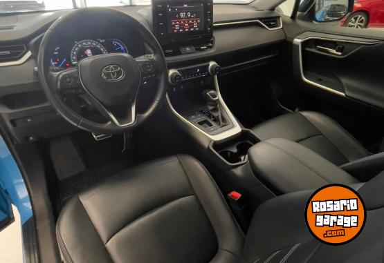 Camionetas - Toyota RAV LIMITED 2018 Electrico / Hibrido 85000Km - En Venta