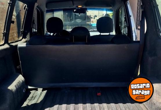 Utilitarios - Peugeot Partner 2012 Diesel 184000Km - En Venta