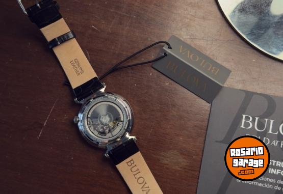 Indumentaria - Reloj Bulova Openheart NUEVO - En Venta