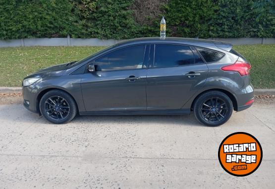 Autos - Ford Fucus 1.6 s 2016 Nafta 150000Km - En Venta
