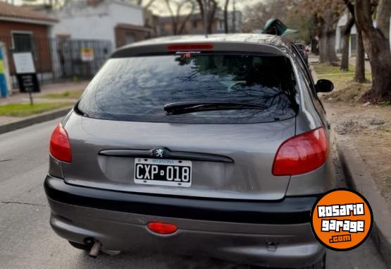 Autos - Peugeot 206 1999 Diesel 302000Km - En Venta