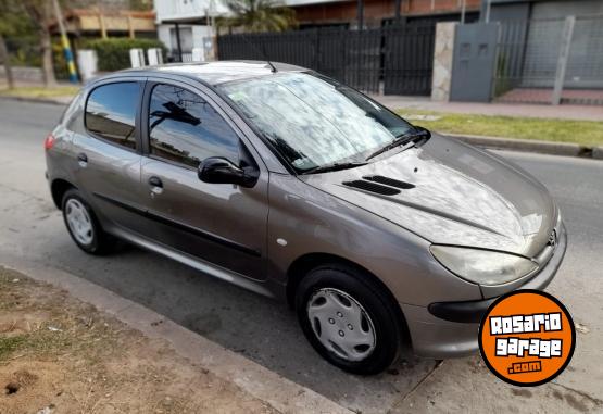 Autos - Peugeot 206 1999 Diesel 302000Km - En Venta