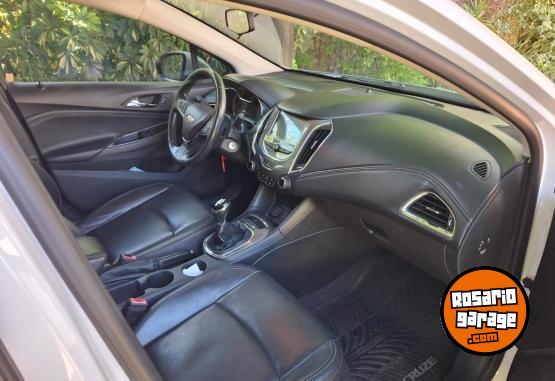 Autos - Chevrolet Cruze LT 2017 Nafta 100000Km - En Venta