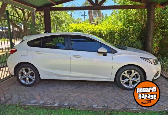 Autos - Chevrolet Cruze LT 2017 Nafta 100000Km - En Venta