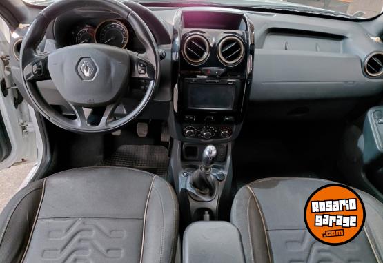 Camionetas - Renault Duster privilege 2018 GNC 159000Km - En Venta