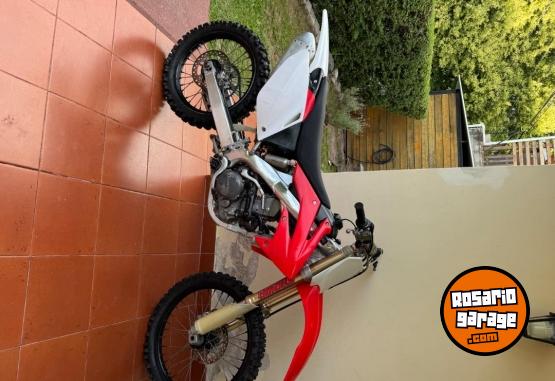 Motos - Honda Crf 2004 Nafta 111111Km - En Venta