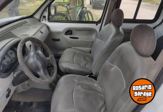 Utilitarios - Renault Kangoo 2006 Nafta 300000Km - En Venta