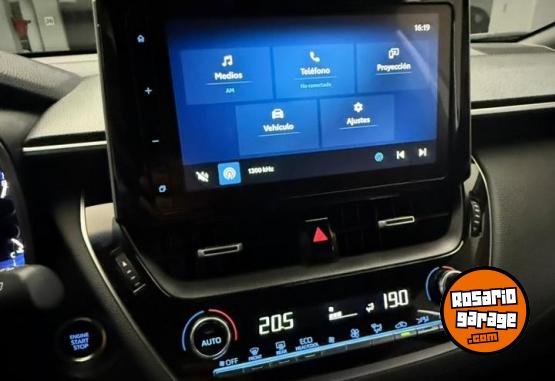 Camionetas - Toyota Corolla Cross SEG 2022 Nafta 40300Km - En Venta