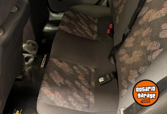 Autos - Chevrolet 2004 2004 Nafta 140000Km - En Venta