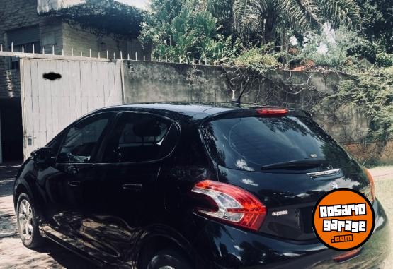 Autos - Peugeot 208 2016 Nafta 65000Km - En Venta