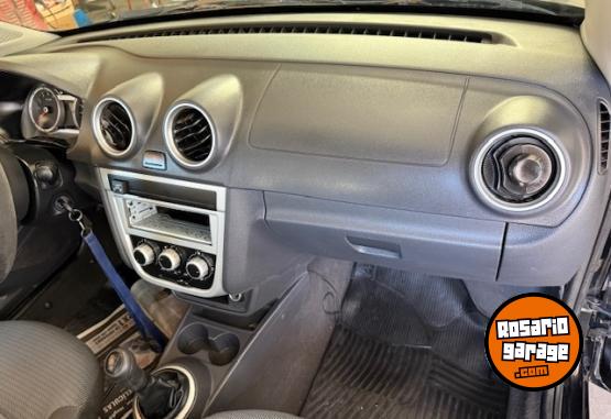 Autos - Volkswagen GOL TREND 5 PUERTAS 2012 GNC 150000Km - En Venta