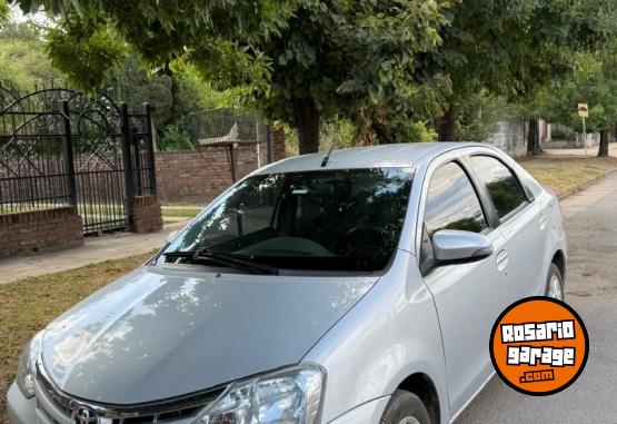 Autos - Toyota Etios 1.5 xls 2017 Nafta 160000Km - En Venta