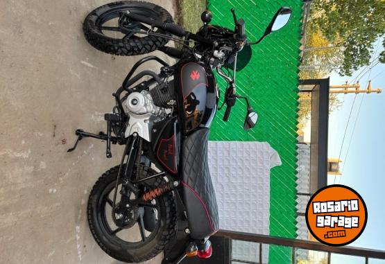 Motos - Bajaj Boxer 2023 Nafta 3000Km - En Venta