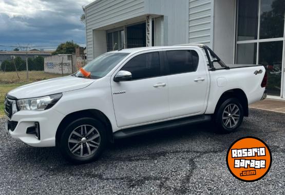 Camionetas - Toyota Hilux 2019 Diesel 128000Km - En Venta