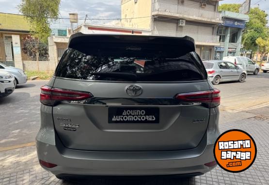 Camionetas - Toyota Sw4 srx at6  7 asientos 2023 Diesel 101000Km - En Venta